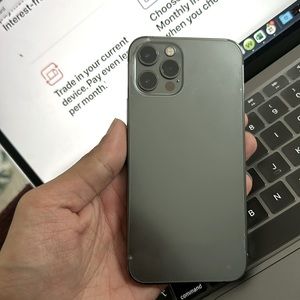 Used for 2 years then upgraded to 14pro.
84%  battery health.
Mint condition